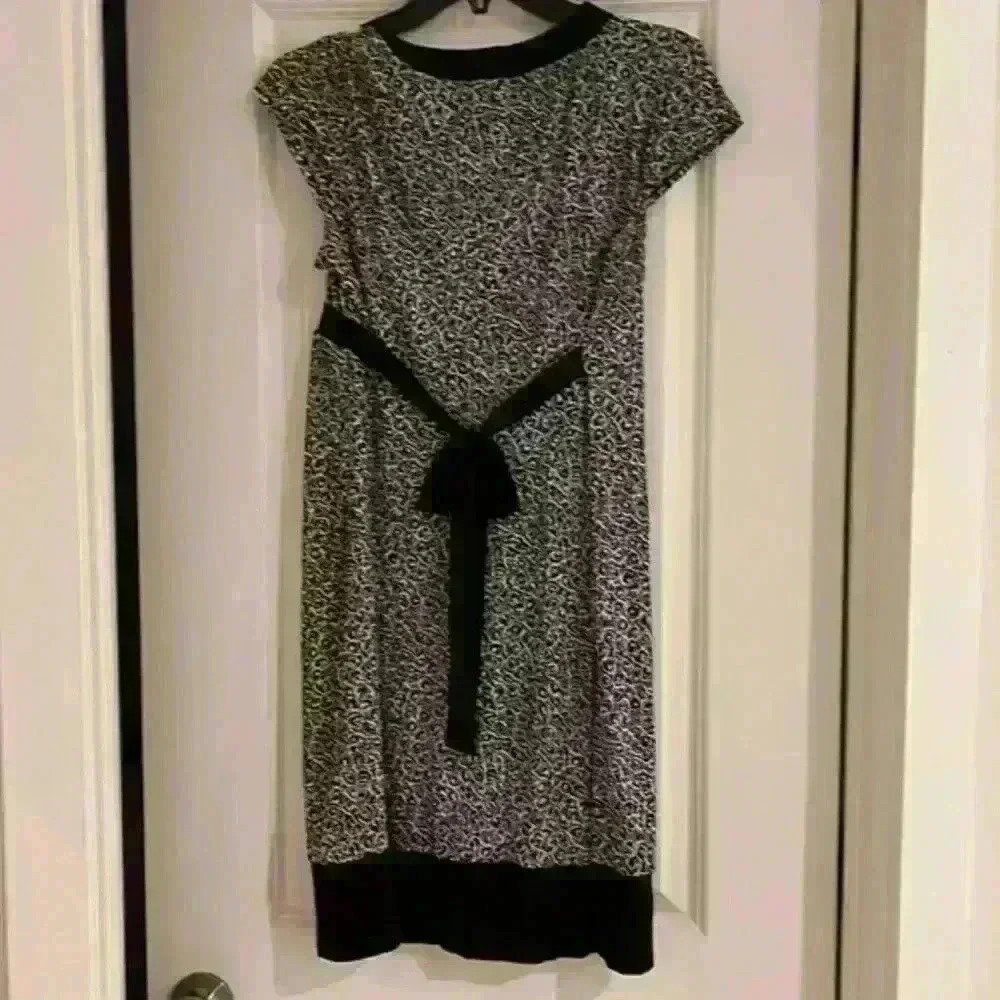 Motherhood‎ Maternity Dress - Picture 2 of 3